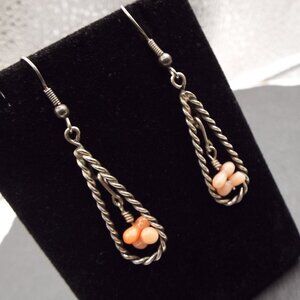 VINTAGE LITTLE ANGEL SKIN CORAL BEADS IN STERLING TWISTED TEARDROP EARRINGS D1